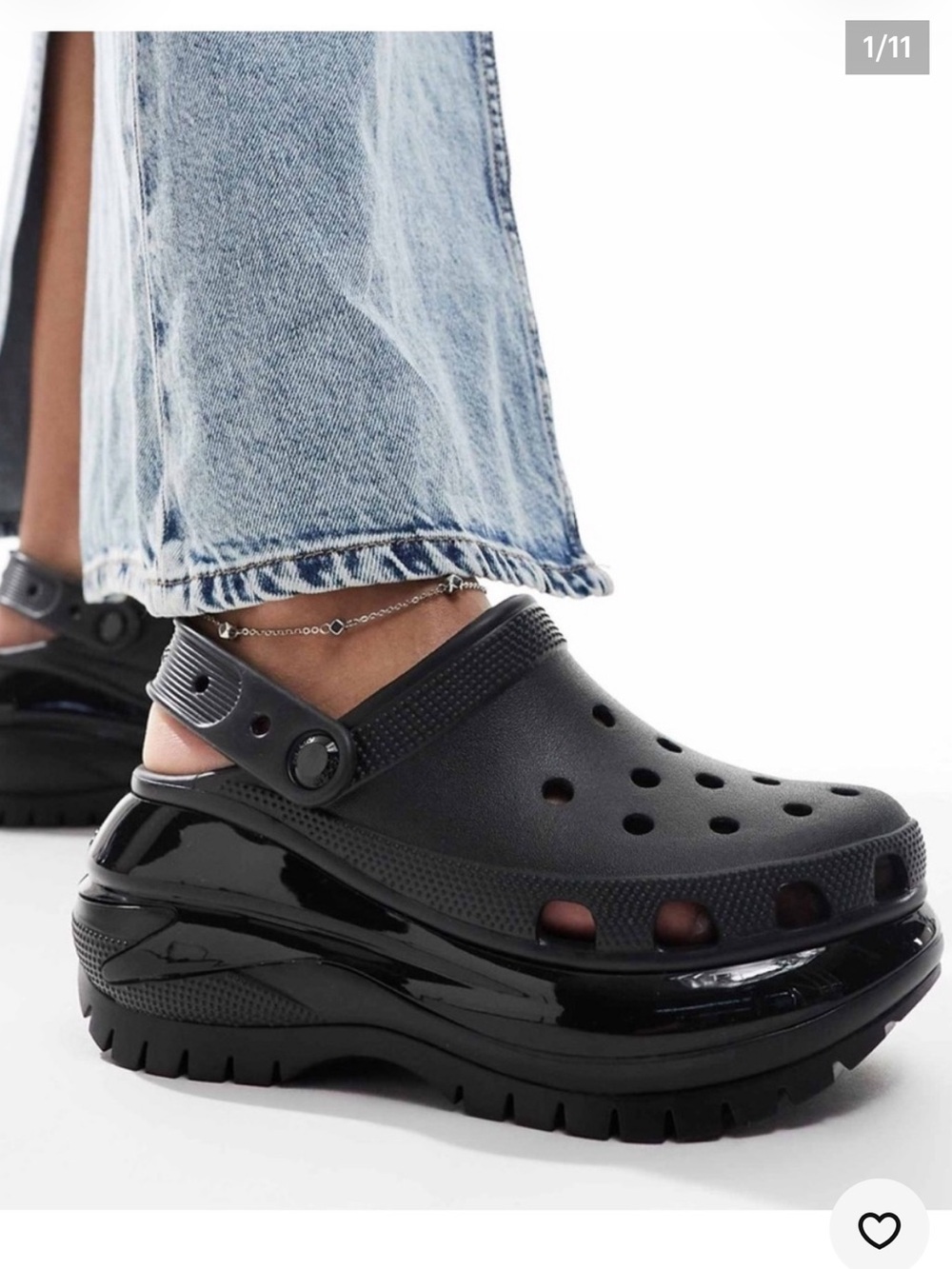 Crocs Unisex Mega crush clogs in black size 8